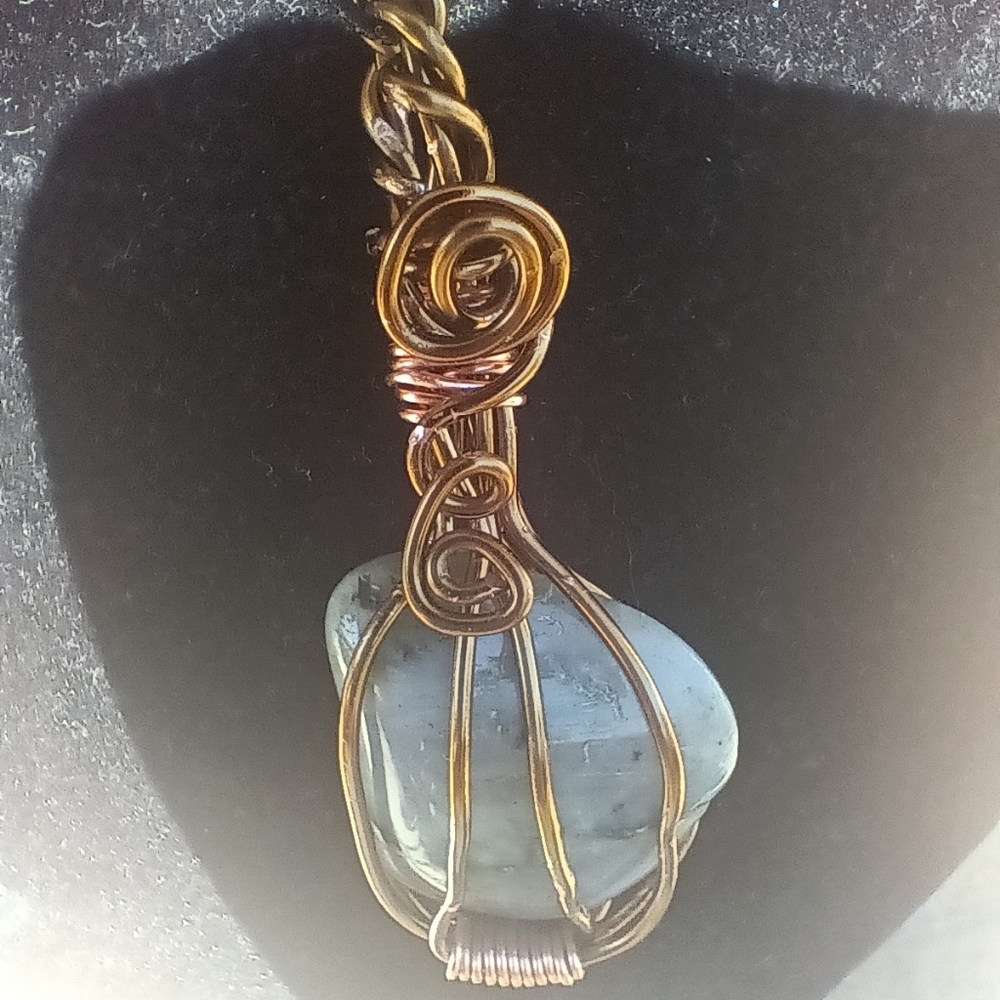 Laboadorite  Stone  Necklace - Picture 10 of 10